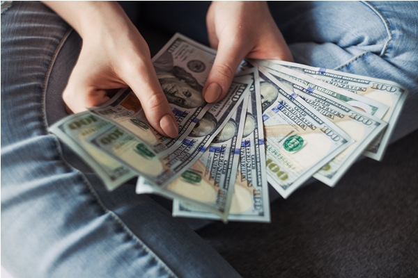 Economic downturn to pass the heat on staff count and exec salaries at Pricerite