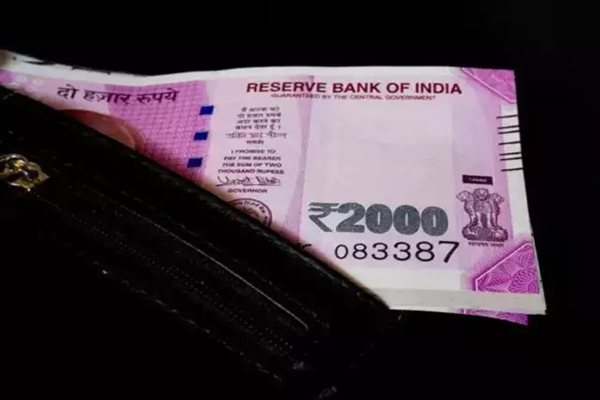 Only 14 Percent companies in India implemented salary cuts 