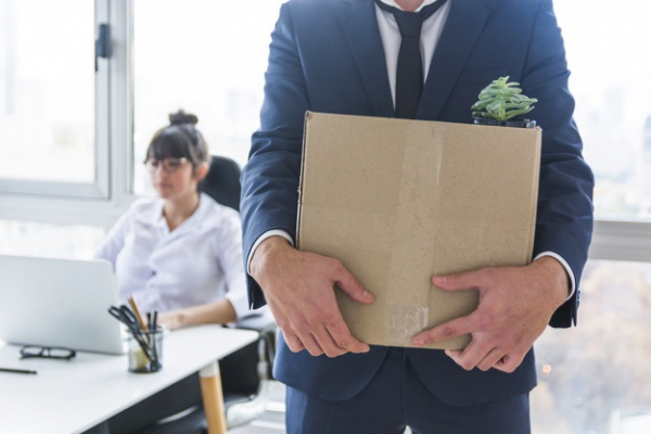 Manufacturing, media, and IT professionals think worse coming in next 6 months