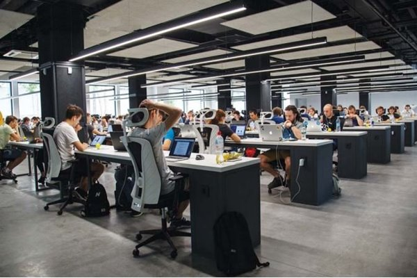Aligning Engagement Around Hot Desking