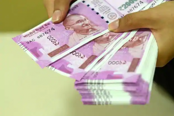 Central Govt Employees To Get 4 % Hike in DA From January '21 Onwards